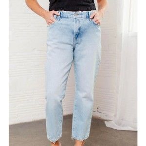 Good American Good Girlfriend Petite Jeans Light Wash